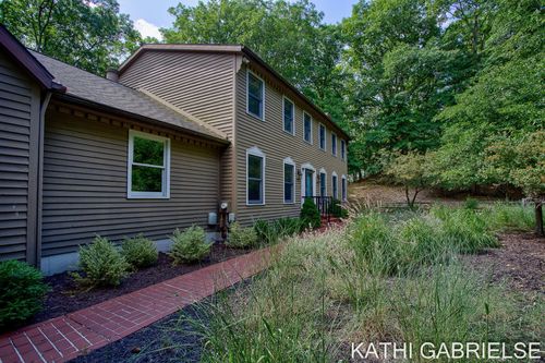 313 Stickney Ridge Rd, Grand Haven, MI, 49417-9314 | Card Image