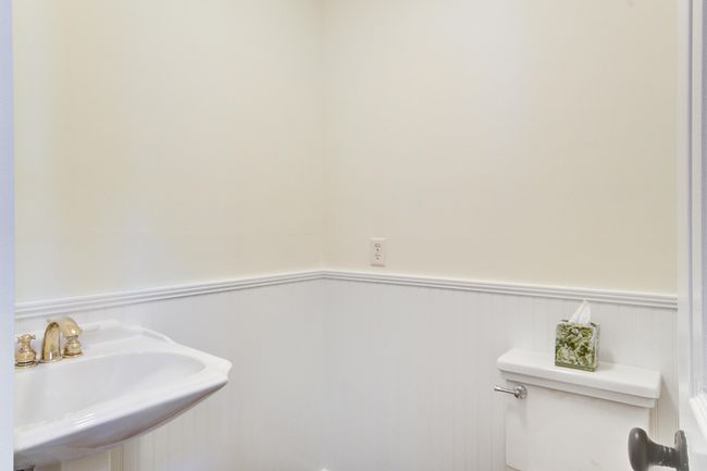 Powder Room | Image 47