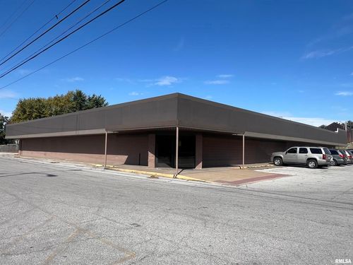 1309 W 4th St, Davenport, IA, 52802-1306 | Card Image