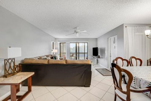 apt-d2-821 Sky Pine Way, Greenacres, FL, 33415-9040 | Card Image