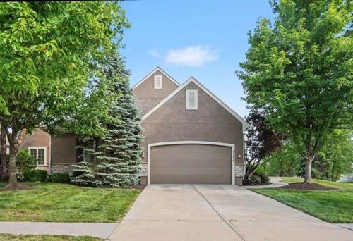 21459 W 116th St, Olathe, KS, 66061-6639 | Card Image
