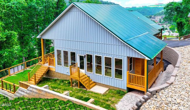 617 Davenport Rd, House other with 3 bedrooms, 3 bathrooms and null parking in Gatlinburg TN | Image 6