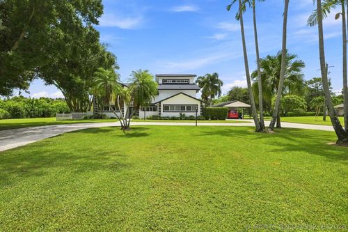 10400 W Tara Blvd, Boynton Beach, FL, 33437-3514 | Card Image