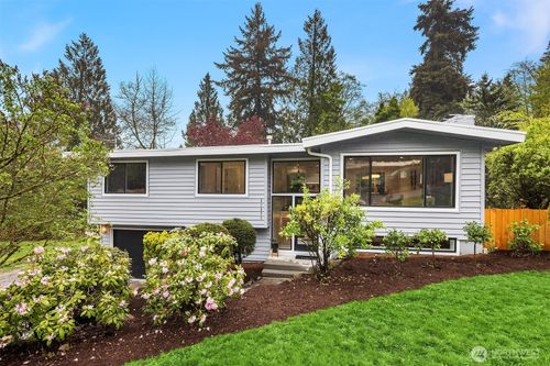 21237 38th Pl W, Brier, WA, 98036-6810 | Card Image