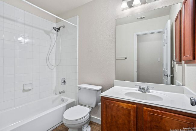 8607 Cheyenne Blf, House other with 4 bedrooms, 2 bathrooms and null parking in Converse TX | Image 10