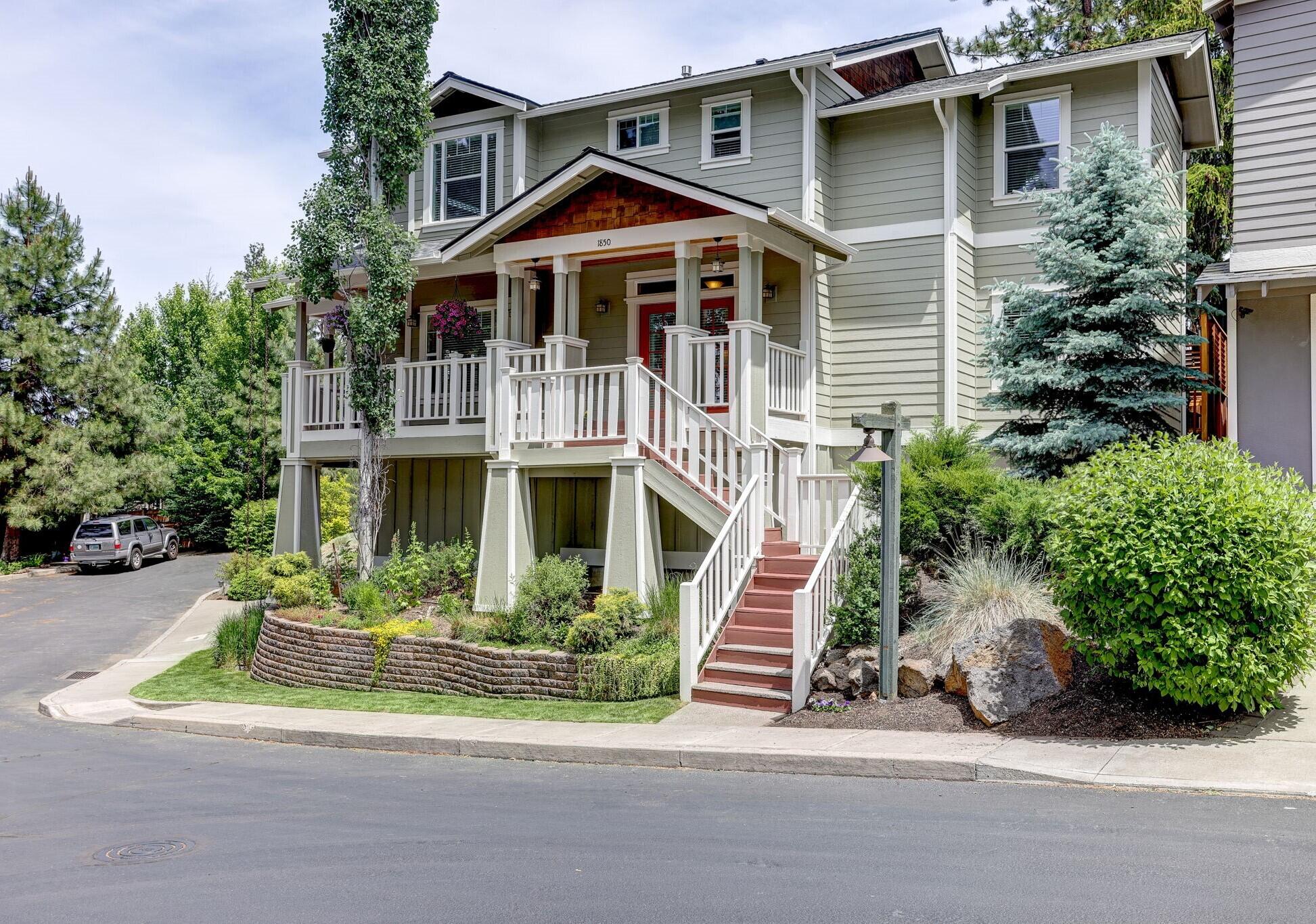 Berg Way, Bend, OR 97701