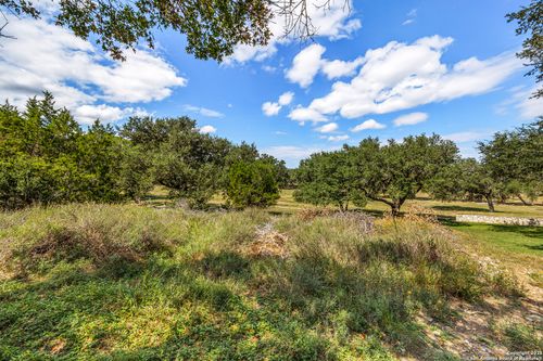 269 Watts Ln, Canyon Lake, TX, 78133-6405 | Card Image