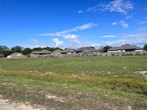 210 Gaynor Dr, Scott, LA, 70583-4643 | Card Image