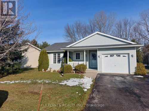 371 Shannon Blvd, Grand Bend, ON, N0M1T0 | Card Image