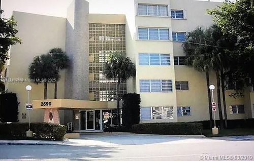 501-2690 Sw 22nd Ave, Miami, FL, 33133-2351 | Card Image