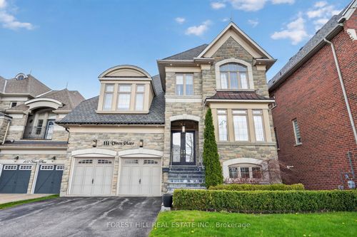 111 Vines Pl, Aurora, ON, L4G0R7 | Card Image