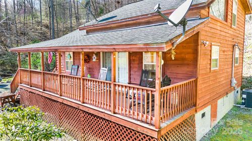 215 Honeysuckle Ln, Sylva, NC, 28779-6228 | Card Image