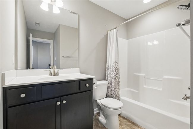 228 Eagle Dr, Townhouse with 3 bedrooms, 3 bathrooms and 2 parking in Cranberry Twp PA | Image 21
