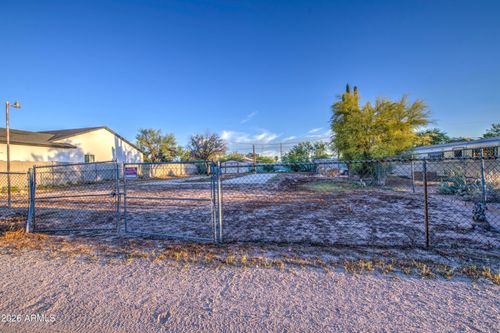 na-951 N Warner Dr, Apache Junction, AZ, 85120-2983 | Card Image