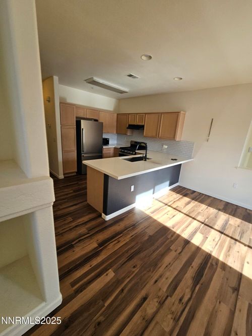unit-926-6090 Ingleston Dr, Sparks, NV, 89436-7087 | Card Image