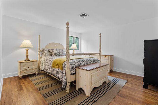 22 Douglas Dr, House other with 4 bedrooms, 3 bathrooms and null parking in Norwalk CT | Image 27