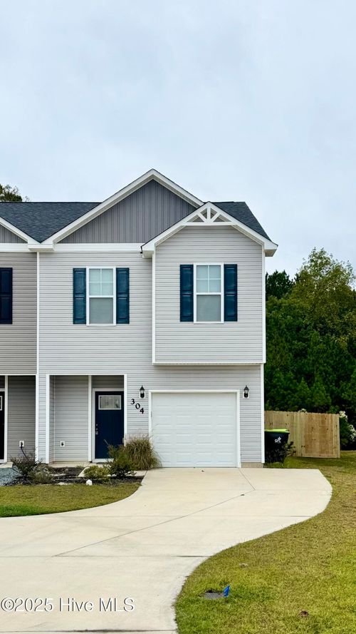 304 Otis Cv, Jacksonville, NC, 28546-0166 | Card Image