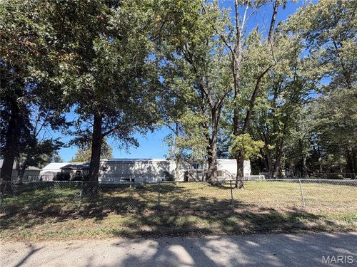 28944 Cherokee Ln, Jerseyville, IL, 62052-3445 | Card Image
