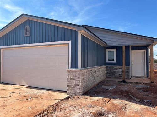 10221 Big Blue Dr, Oklahoma City, OK, 73131-2300 | Card Image