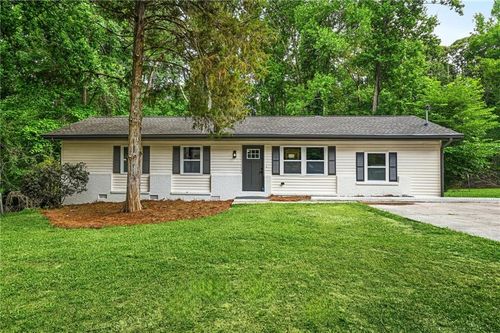676 Hog Liver Rd, Carrollton, GA, 30117-4927 | Card Image