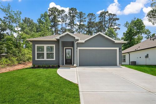 139 Popular St, Onalaska, TX, 77360-6750 | Card Image