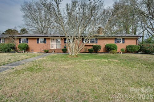 110 Scottsmoor Dr, Charlotte, NC, 28214-1148 | Card Image