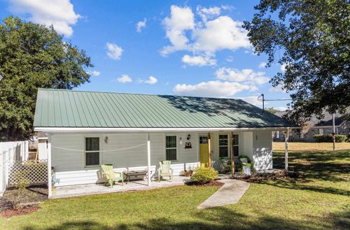 1020 Hunter Ave, North Myrtle Beach, SC, 29582-2250 | Card Image