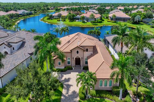 6646 Costa Cir, NAPLES, FL, 34113-1703 | Card Image