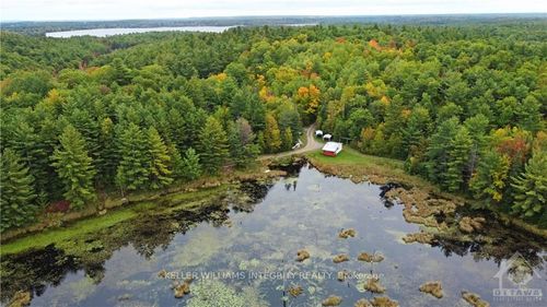 L10C1 Mcnab, Mcnab/Braeside, ON, K0A3L0 | Card Image