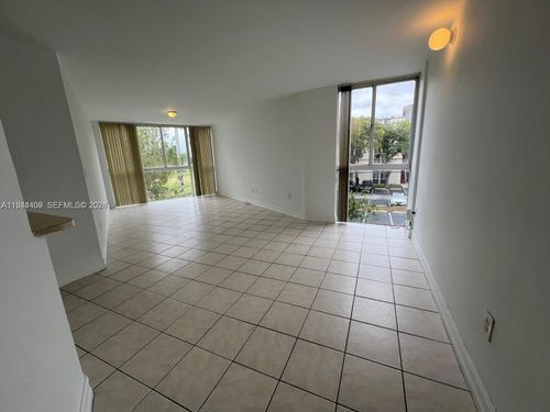 apt-d303-7035 Nw 186th St, Miami Gardens, FL, 33015-3180 | Card Image