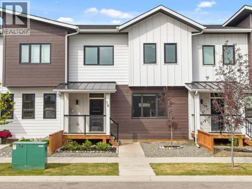 16 Gleaner Ave, Whitehorse, YT, Y1A0S4 | Card Image