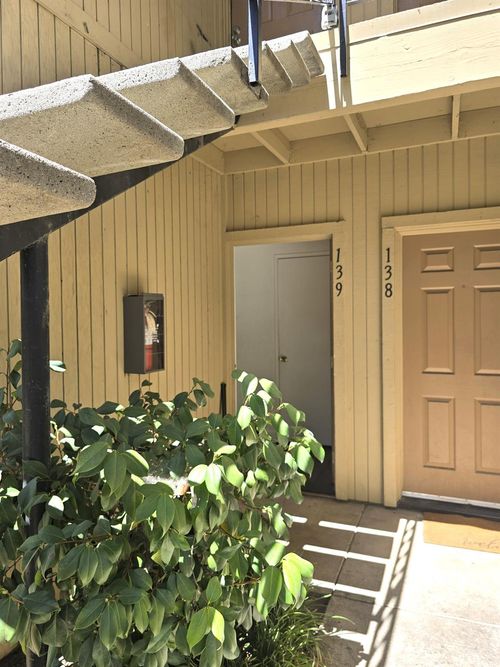 139-3939 Madison Ave, North Highlands, CA, 95660-5073 | Card Image