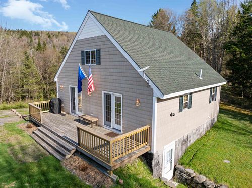 48 Meadow View Dr, Pittsburg, NH, 03592-5187 | Card Image