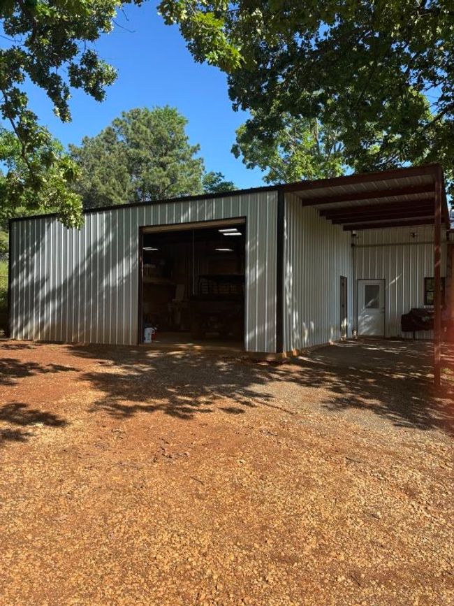 450 Vz County Road 4814, House other with 3 bedrooms, 2 bathrooms and null parking in Ben Wheeler TX | Image 19