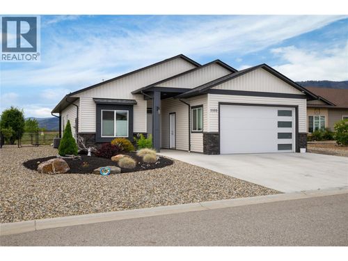 1105 11 Ave, Vernon, BC, V1B | Card Image