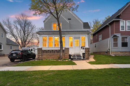 714 Metoxen Avenue, KAUKAUNA, WI, 54130 | Card Image