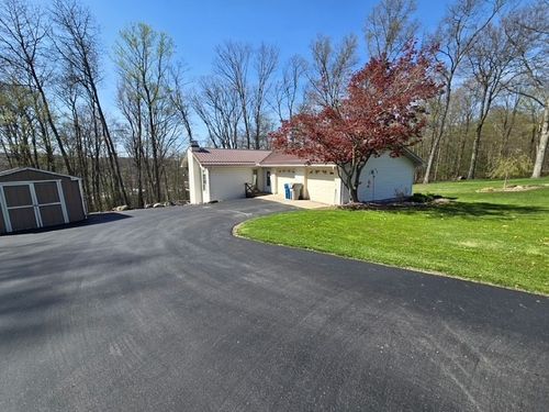 1294 Carmont Dr, Meadville, PA, 16335-2821 | Card Image