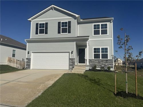 306 Lake Meadows Dr, Smithville, MO, 64089-9150 | Card Image