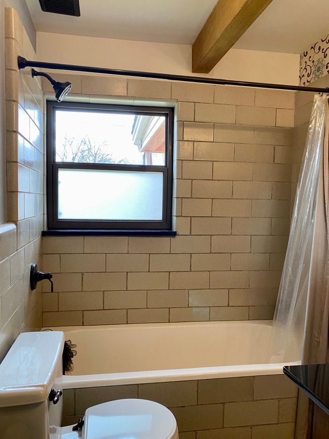 Updated bathroom | Image 6