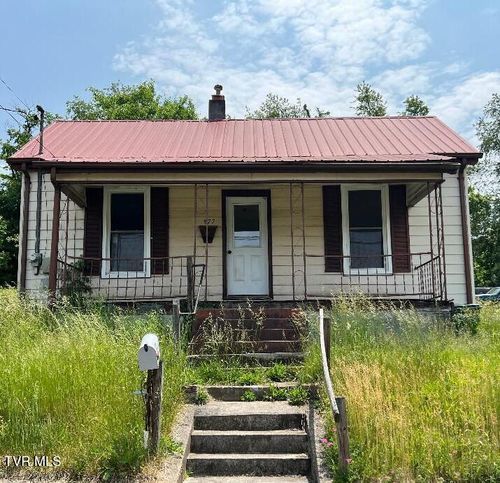 377 Norfolk Ave, Bristol, VA, 24201-4582 | Card Image