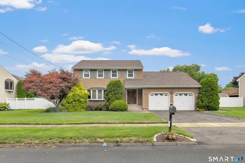 120 Sheffield Dr, Stratford, CT, 06614-2353 | Card Image