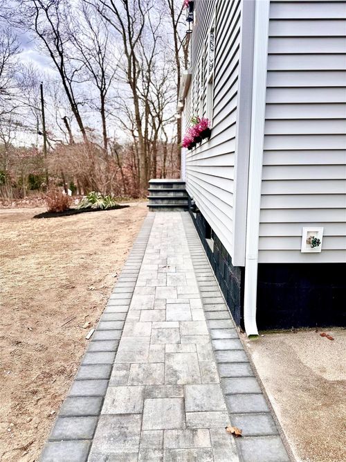 6 Linden Ave, Kings Park, NY, 11754-4807 | Card Image