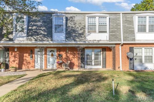 1656 Herault Pl, Saint Louis, MO, 63125-2623 | Card Image