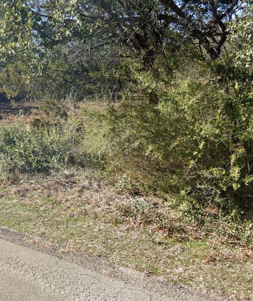 2718 Cypress St, Granbury, TX, 76048-3818 | Card Image