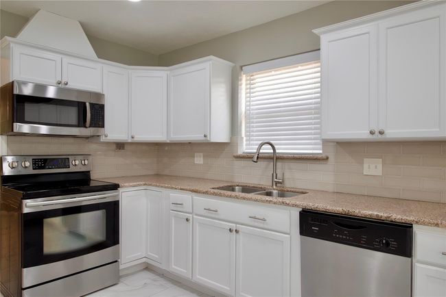 723 Leaflet Ln, House other with 5 bedrooms, 3 bathrooms and 2 parking in Spring TX | Image 18