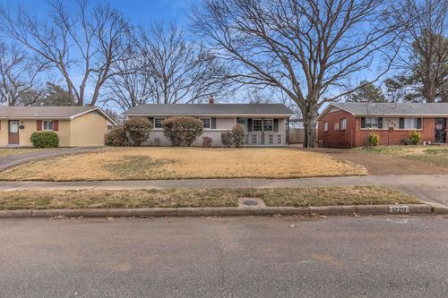 1220 Wellsville Rd, Memphis, TN, 38117-5942 | Card Image