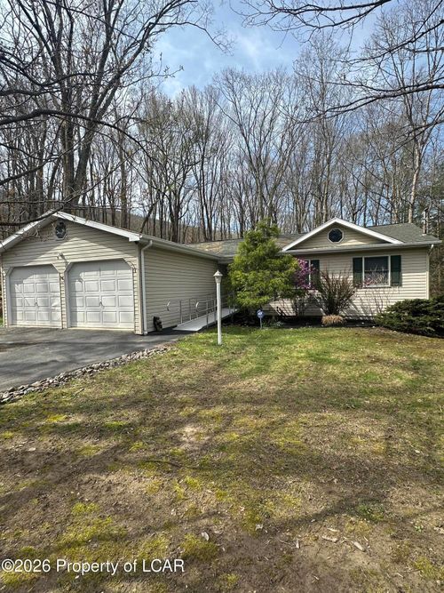 238 Buck Ridge Dr, DRUMS, PA, 18222-1015 | Card Image