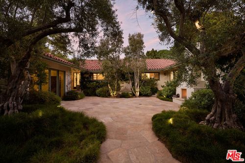 1296 Capri Dr, Pacific Palisades, CA, 90272-4001 | Card Image