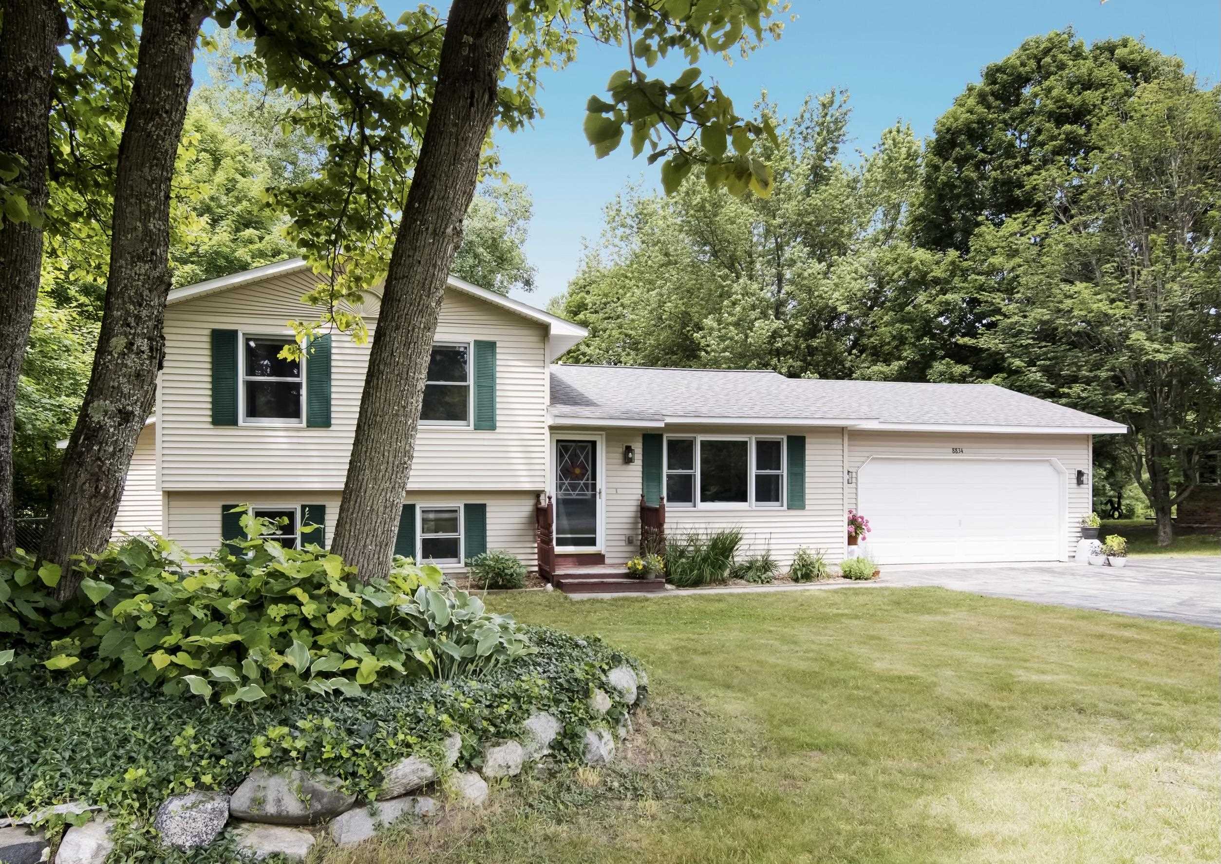 Red Pine Dr, Lake Ann, MI 49650