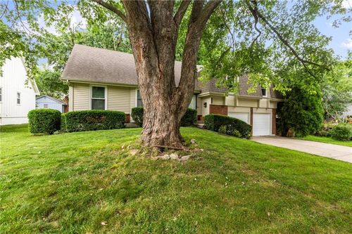 10025 Mastin Dr, Overland Park, KS, 66212-5415 | Card Image